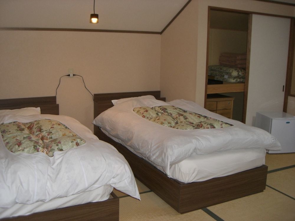 Nagomi-Tei Hotel Hakuba Exterior photo